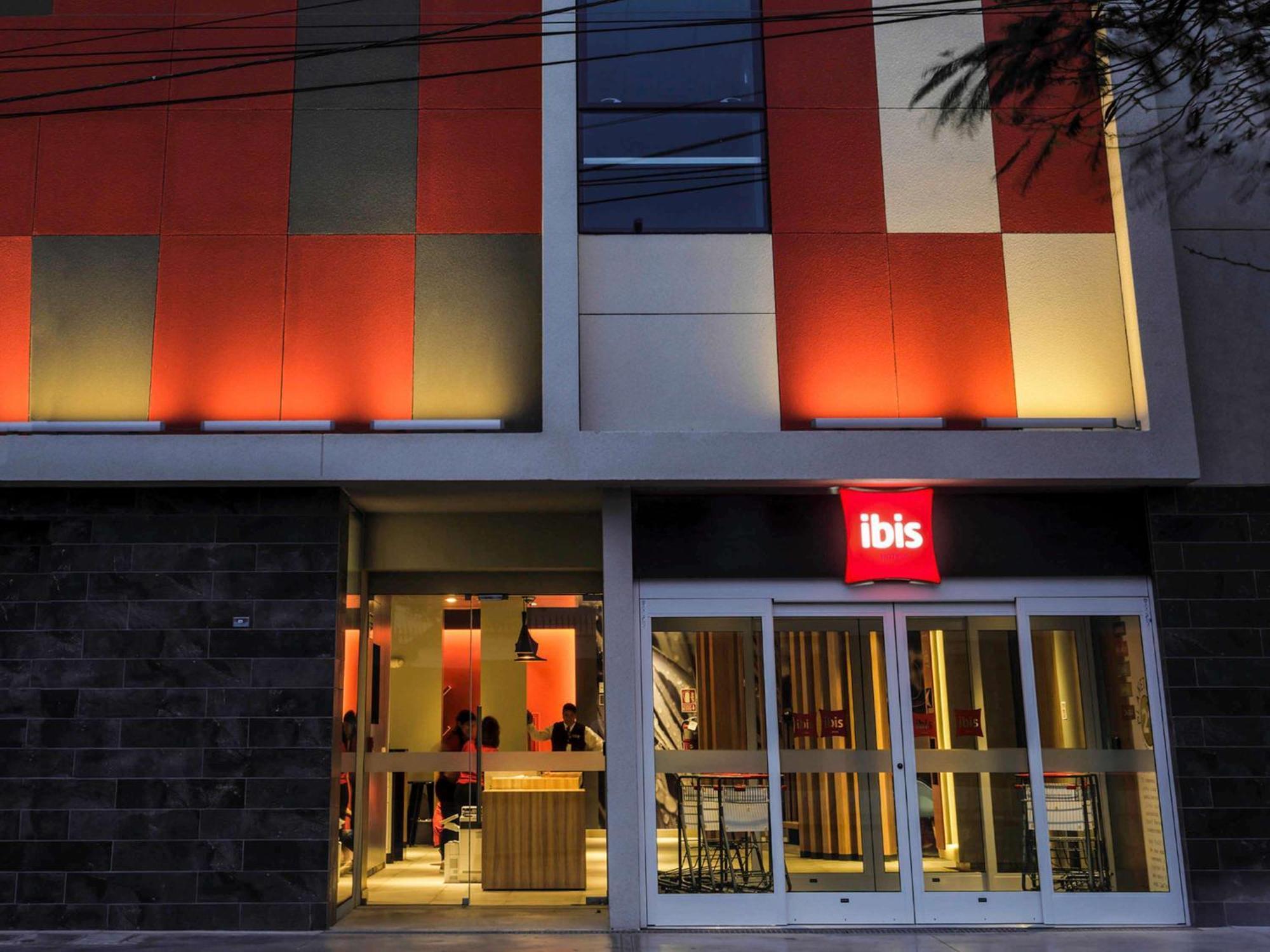 Ibis Trujillo Hotel Exterior photo